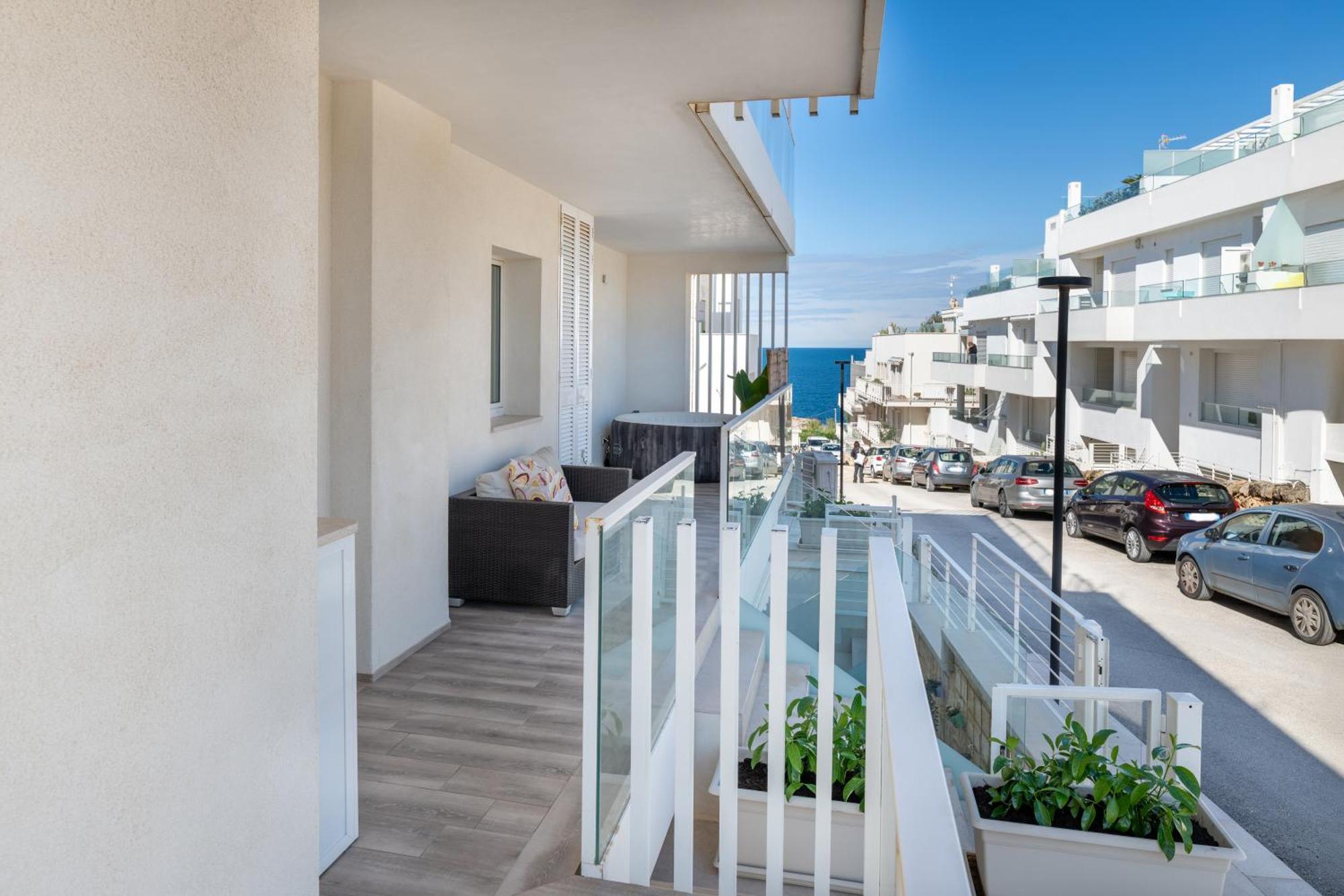 Exclusive Deluxe Apt Up To 6 People & Heated Tub Polignano a Mare Luaran gambar