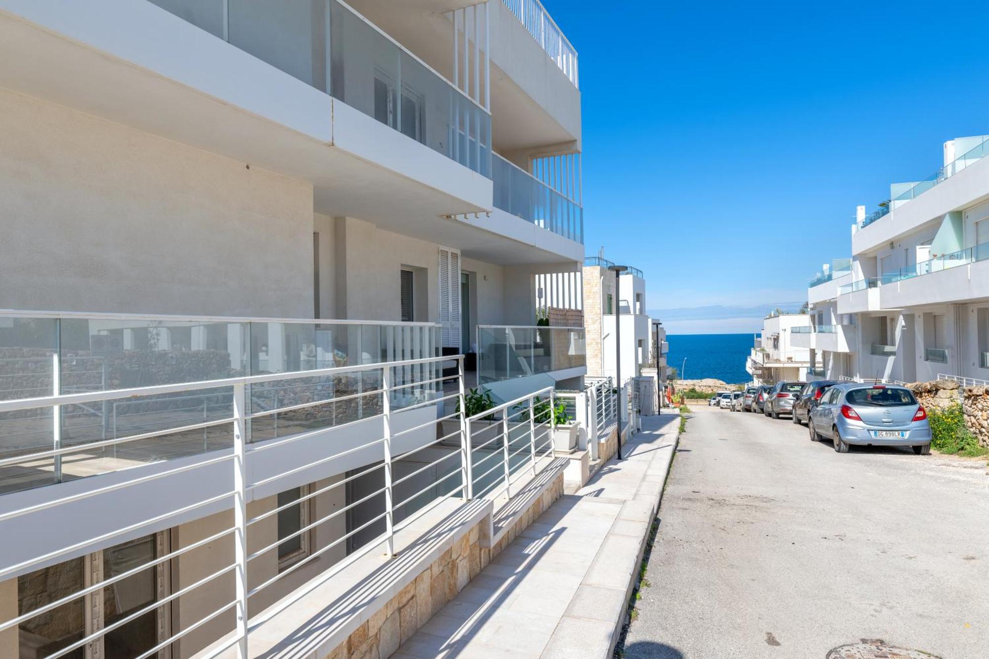 Exclusive Deluxe Apt Up To 6 People & Heated Tub Polignano a Mare Luaran gambar