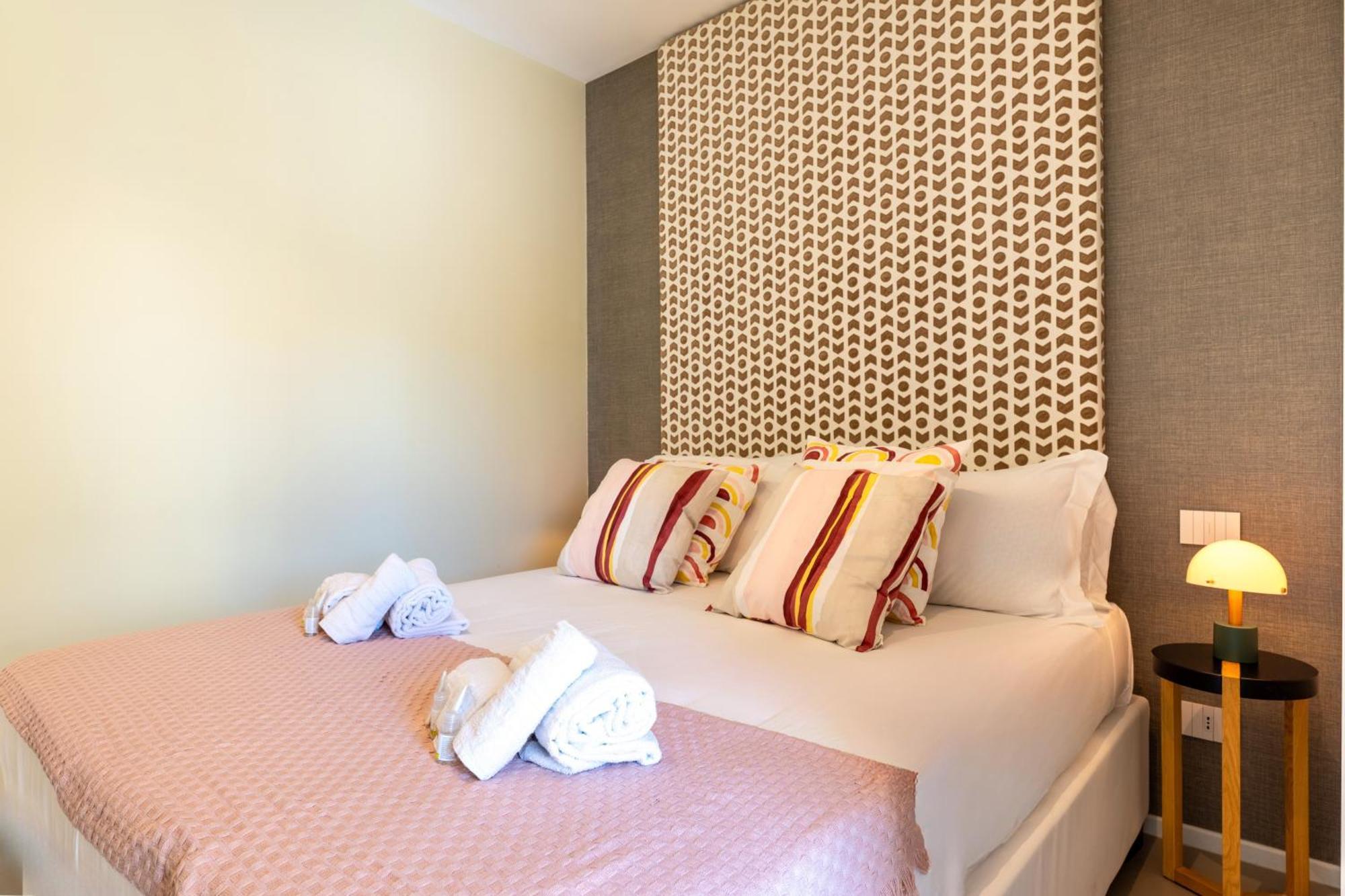 Exclusive Deluxe Apt Up To 6 People & Heated Tub Polignano a Mare Luaran gambar