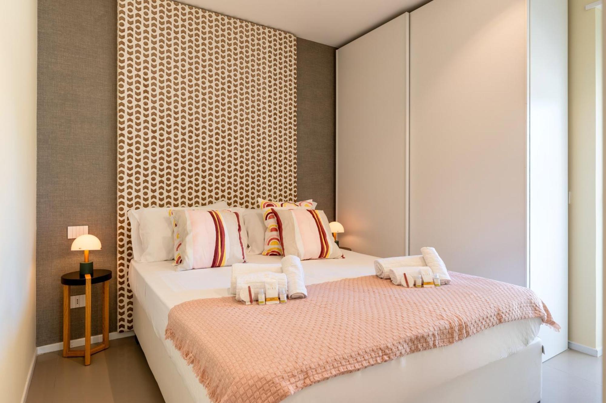 Exclusive Deluxe Apt Up To 6 People & Heated Tub Polignano a Mare Luaran gambar